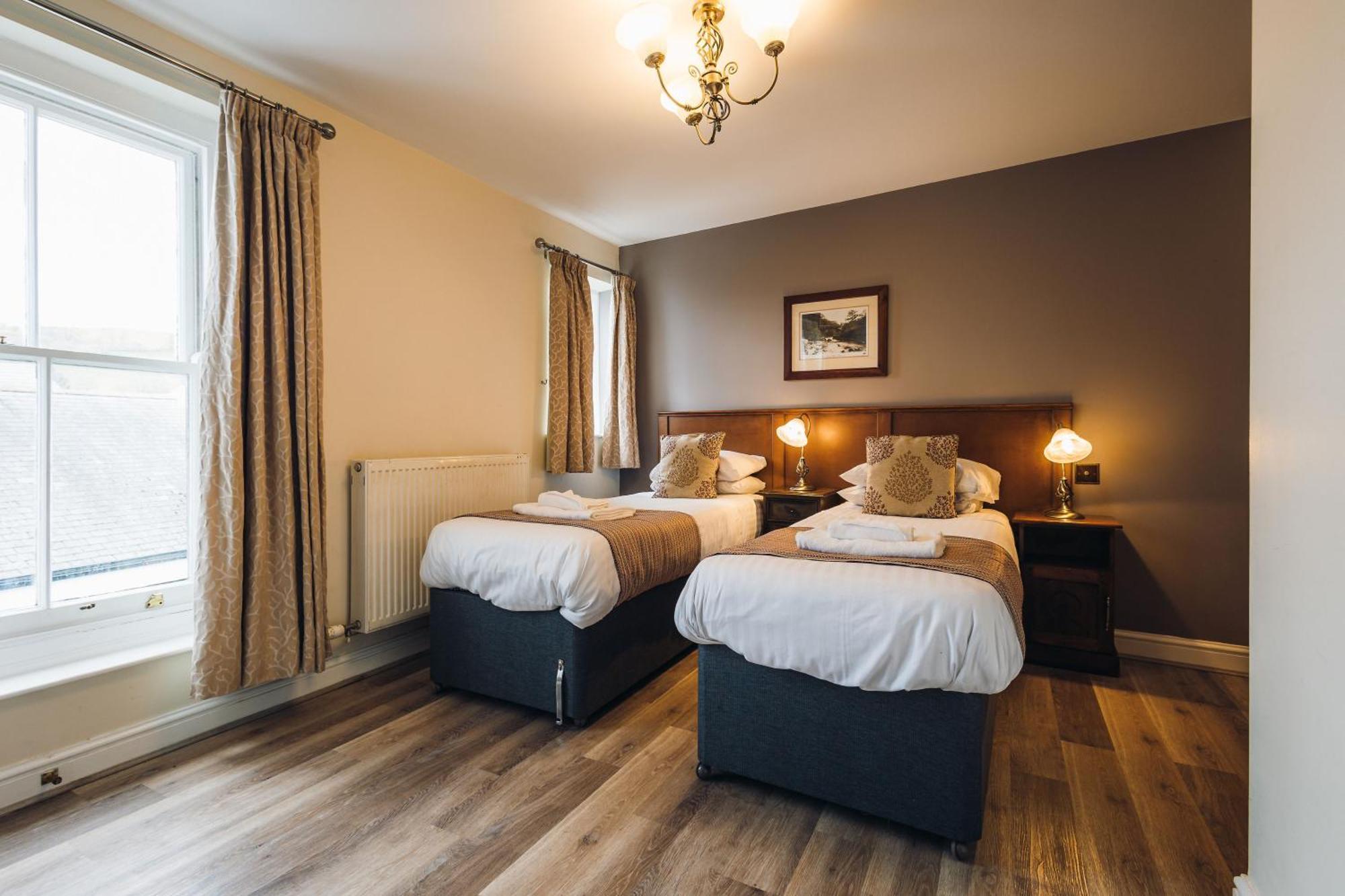 White Lion Royal Hotel Bala Zewnętrze zdjęcie